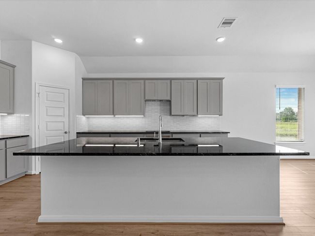 401 County Road 3081, House other with 4 bedrooms, 3 bathrooms and 3 parking in Cleveland TX | Image 8