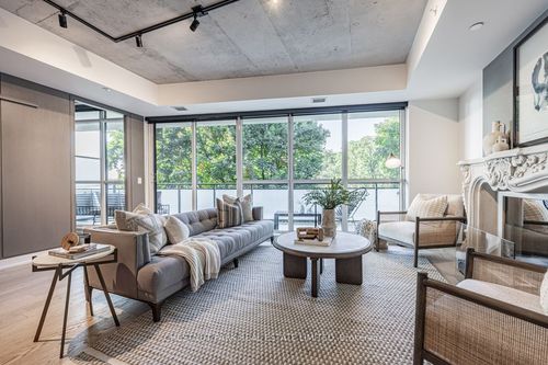 201-630 Kingston Rd, Toronto, ON, M4E0B7 | Card Image