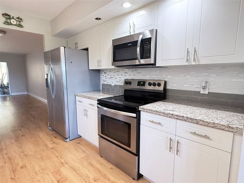 apt-312-550 Sw 137th Ave, Pembroke Pines, FL, 33027-1541 | Card Image