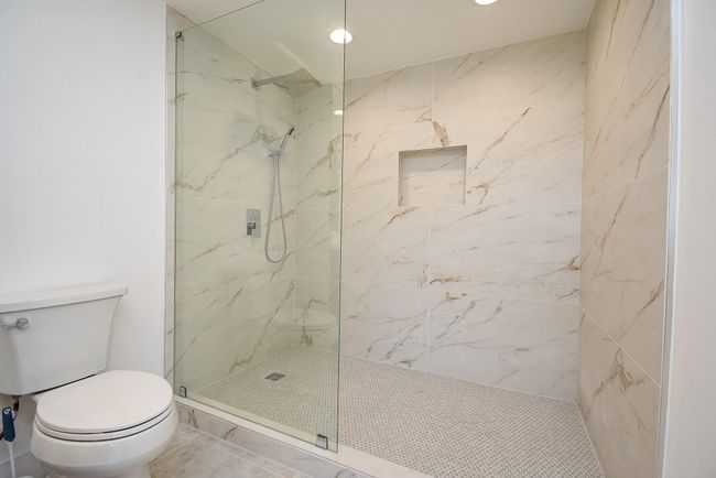 UNIT-1106 - 49 Briar Hollow Ln, Condo with 2 bedrooms, 2 bathrooms and 2 parking in Houston TX | Image 26