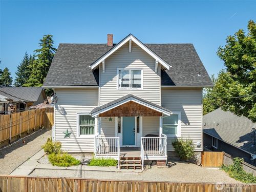 1027 E 47th St, Tacoma, WA, 98404-2804 | Card Image
