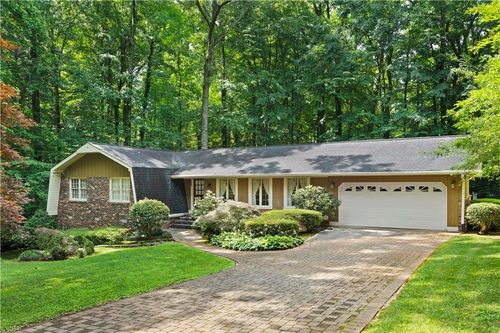 4293 Smithsonia Dr, Tucker, GA, 30084-2614 | Card Image