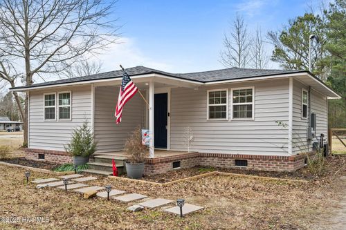 1131 Van Eden Rd, Watha, NC, 28478-8367 | Card Image