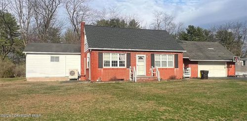 1564 Spruce St, Stroudsburg, PA, 18360-2919 | Card Image