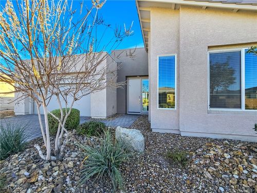 4567 E Cactus Canyon Dr, Pahrump, NV, 89061-7091 | Card Image