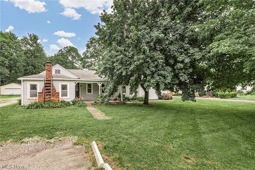 396 Park Rd, Painesville, OH, 44077-5088 | Card Image