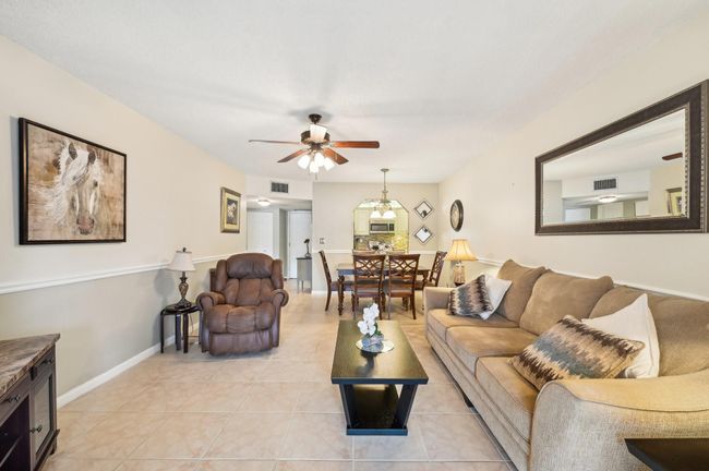 APT-114 - 5620 Sw 3 Rd Pl, Condo with 1 bedrooms, 1 bathrooms and null parking in Margate FL | Image 4