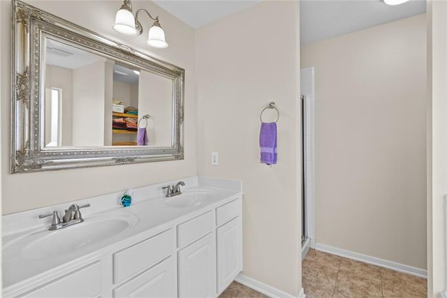 dual sinks | Image 11