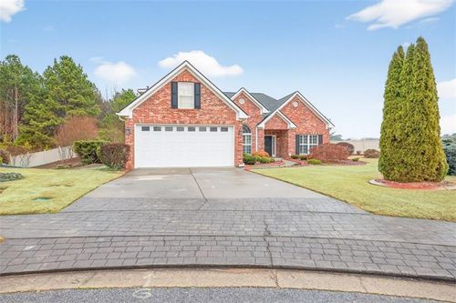 621 Berta Ct, Loganville, GA, 30052-7004 | Card Image