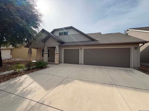 821 Wall St, New Braunfels, TX, 78130-3923 | Card Image