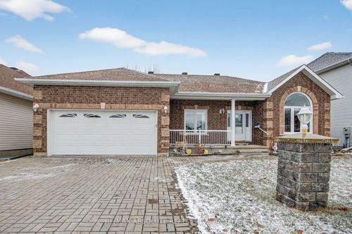 17 Ammolite St, Stittsville, ON, K2S1Y8 | Card Image