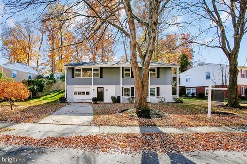 9075 Andromeda Dr, BURKE, VA, 22015-3509 | Card Image