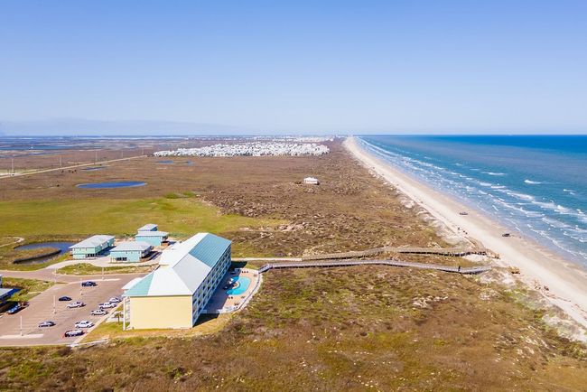 1004 - 5495 State Highway 361, Condo with 2 bedrooms, 2 bathrooms and null parking in Port Aransas TX | Image 26
