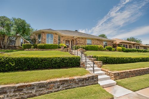 4609 Silverthorn Dr, Mesquite, TX, 75150-2926 | Card Image