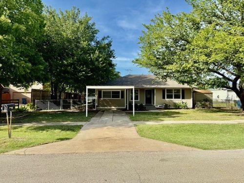307 Inez St, Roanoke, TX, 76262-6131 | Card Image