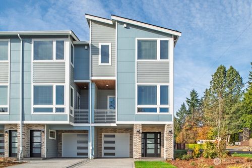 12802 66th Ave S, Seattle, WA, 98178 | Card Image