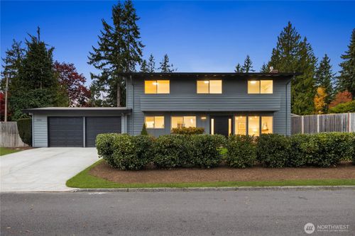16802 Ne 6th Pl, Bellevue, WA, 98008-4011 | Card Image