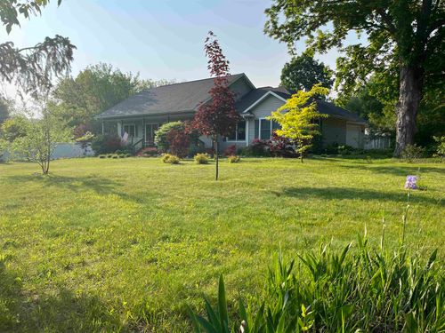 7604 Thomas St, Central Lake, MI, 49622-9274 | Card Image