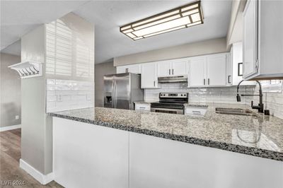 1121 - 2725 S Nellis Boulevard, Condo with 2 bedrooms, 1 bathrooms and null parking in Las Vegas NV | Image 2