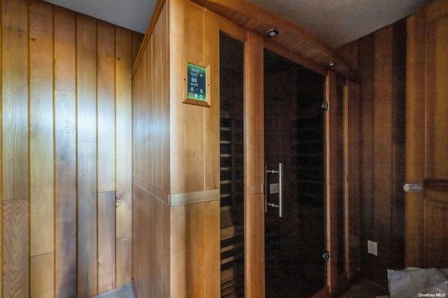 12 Woodfield Ln, House other with 8 bedrooms, 8 bathrooms and null parking in Glen Head NY | Image 13