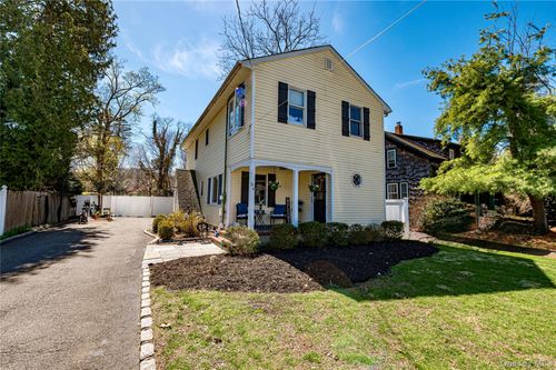 54 Westfield Dr, Centerport, NY, 11721-1545 | Card Image