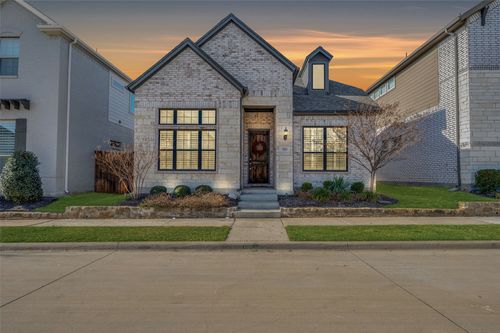 703 Waterbrook Pkwy, Argyle, TX, 76226-2320 | Card Image