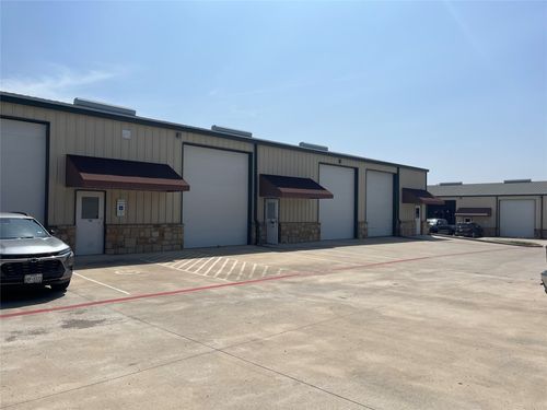 ste-104-4819 R O Dr, Spicewood, TX, 78669-6513 | Card Image