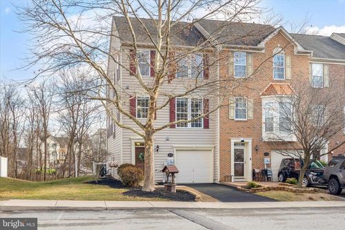 67 Lullwater Way, FALLING WATERS, WV, 25419-4338 | Card Image