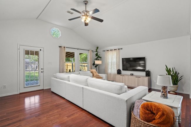 8804 Peppergrass Cv, House other with 3 bedrooms, 2 bathrooms and 4 parking in Austin TX | Image 14