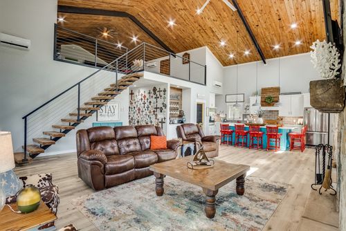 385 Brown Rd, Palo Pinto, TX, 76484-3938 | Card Image