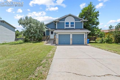 955 Crosstrail Dr, Colorado Springs, CO, 80906-4920 | Card Image