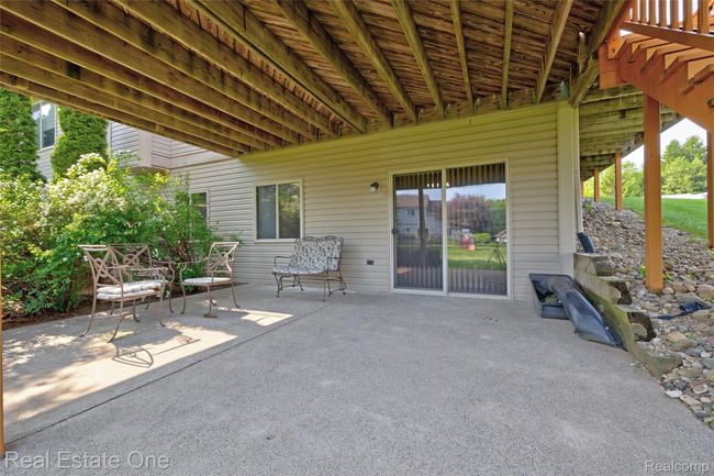 60) Back Patio.jpg | Image 51