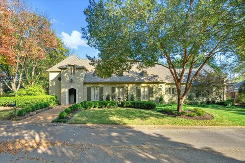 6303 Massey Oaks Cv, Memphis, TN, 38120-4207 | Card Image