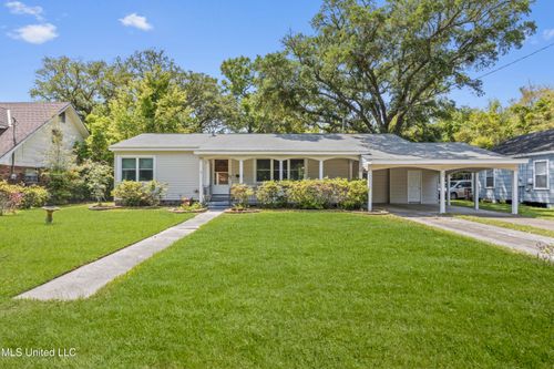 395 Oaklawn Pl, Biloxi, MS, 39530-1634 | Card Image