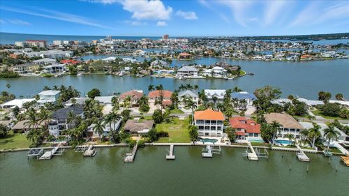 16325 Redington Dr, REDINGTON BEACH, FL, 33708-1547 | Card Image