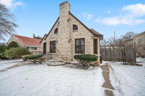 3834 N 56th Street, Milwaukee, WI, 53216 | Card Image