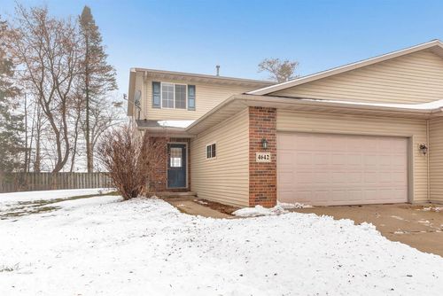 4642 Ridge Court, MANITOWOC, WI, 54220 | Card Image