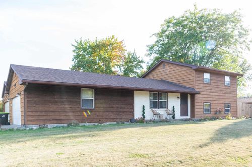 315 Clark St, Roanoke, IN, 46783-8812 | Card Image