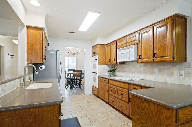 1000 Forest Trail Ct, House other with 4 bedrooms, 3 bathrooms and null parking in Euless TX | Image 7