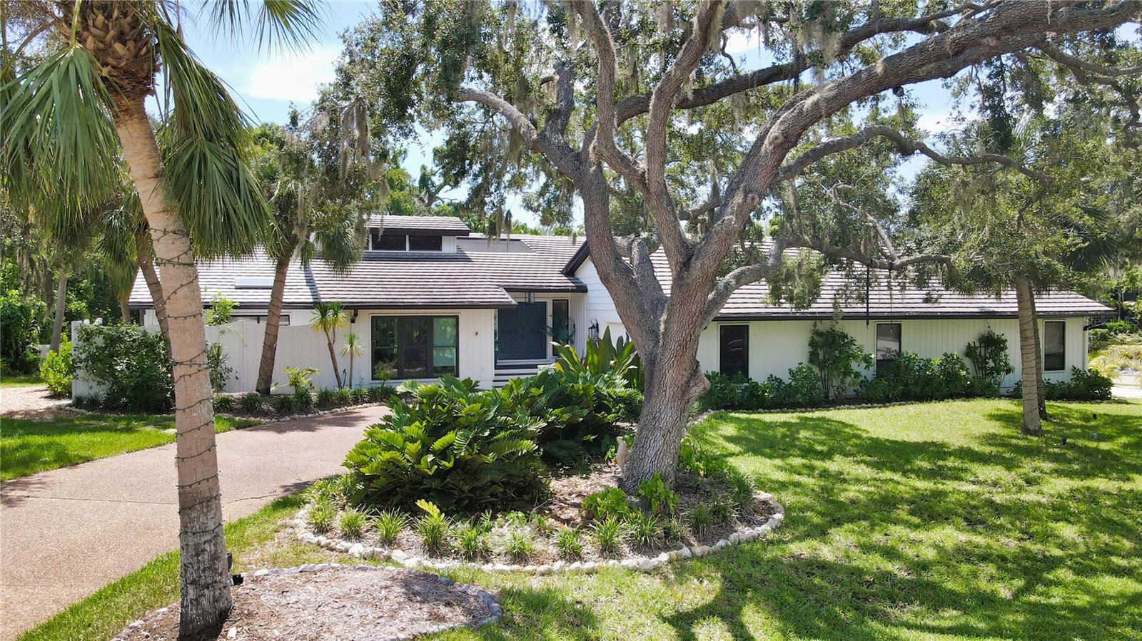 Landings Ter, Sarasota, FL 34231