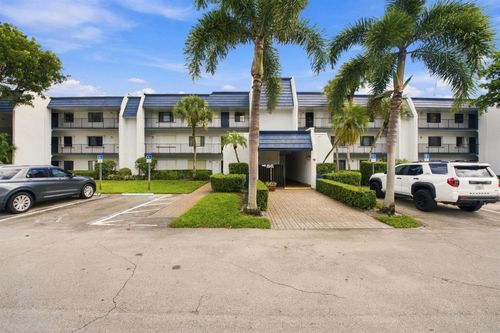 303-4545 Luxemburg Ct, Lake Worth, FL, 33467-5061 | Card Image
