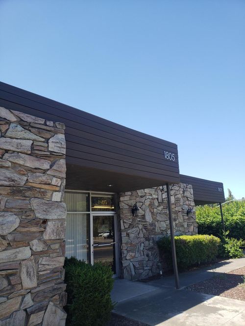 1805 W Main St, Visalia, CA, 93291-4439 | Card Image