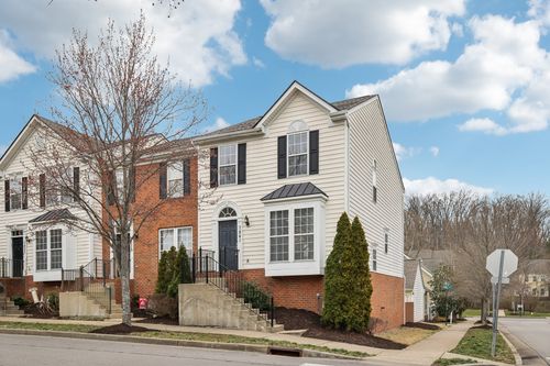 7841 Heaton Way, Nashville, TN, 37211-7053 | Card Image