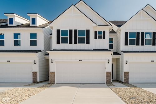 7331 Shroyer Way, Noblesville, IN, 46062-9611 | Card Image