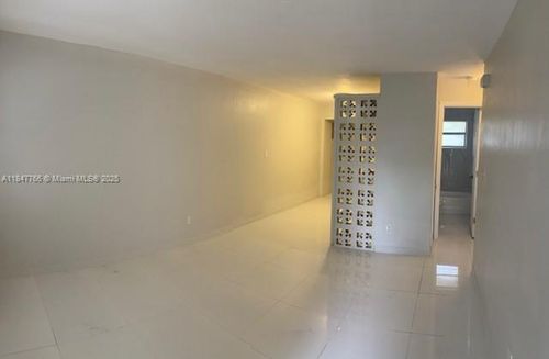 apt-4-721 Nw 4th Ave, Fort Lauderdale, FL, 33311-7351 | Card Image