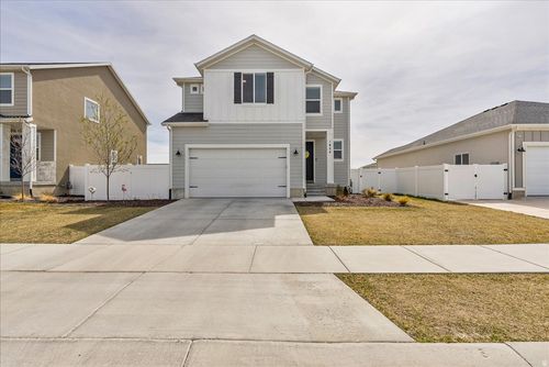 1824 E Meadowlark Dr, Eagle Mountain, UT, 84005-4017 | Card Image