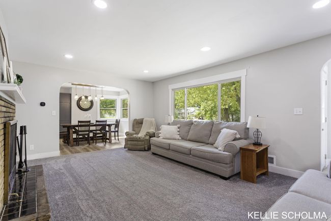 12-web-or-mls-7666-thomas-ave | Image 7