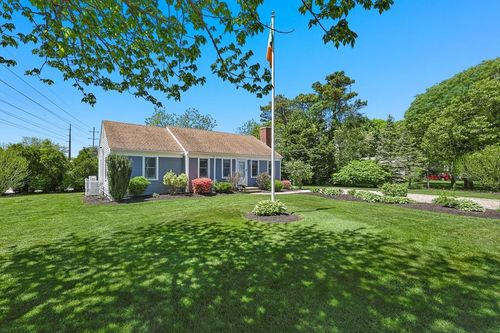 11 Mary David Rd, Yarmouth Port, MA, 02675-2444 | Card Image