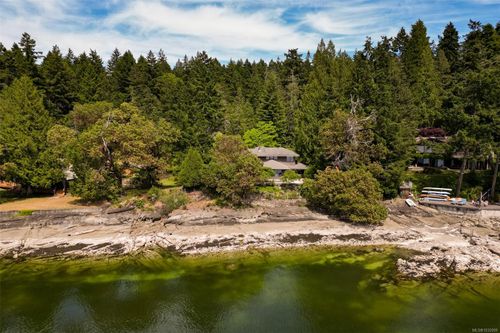 114 Arbutus Rd, Salt Spring Island, BC, V8K1A3 | Card Image