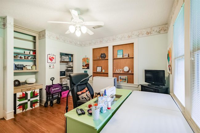 3524 County Road 107 F, House other with 4 bedrooms, 2 bathrooms and 2 parking in Pearland TX | Image 13